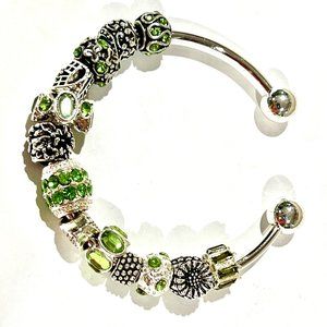 GREEN EUROPEAN BANGLE BRACELET